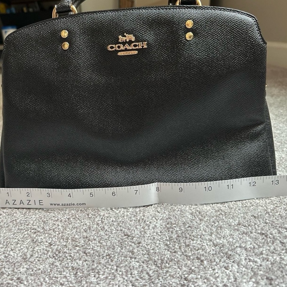 Coach medium size purse